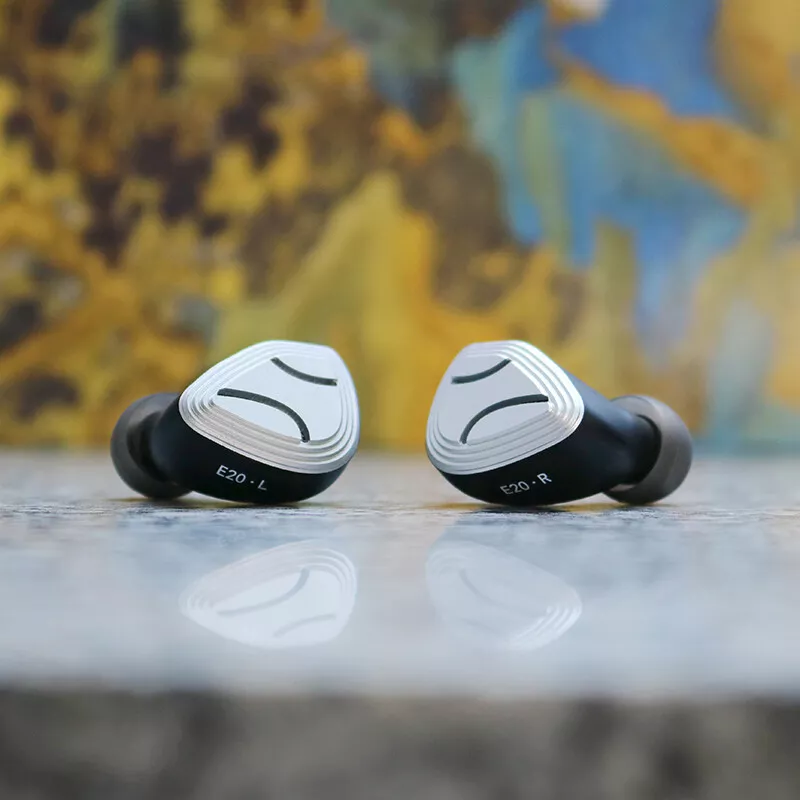 AOSHIDA E20 インイヤーモニター 10mm ベリリウムコート 8mm DLC振動板 デュアルダイナミックドライバー 有線イヤホン AOSHIDA E20 インイヤーモニター 10mm ベリリウムコート 8mm DLC振動板 デュアルダイナミックドライバー 有線イヤホン HiFi  IEM 0.78mm 2ピン着脱式ケーブル（銀）